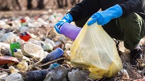 Pemilahan sampah plastik 
